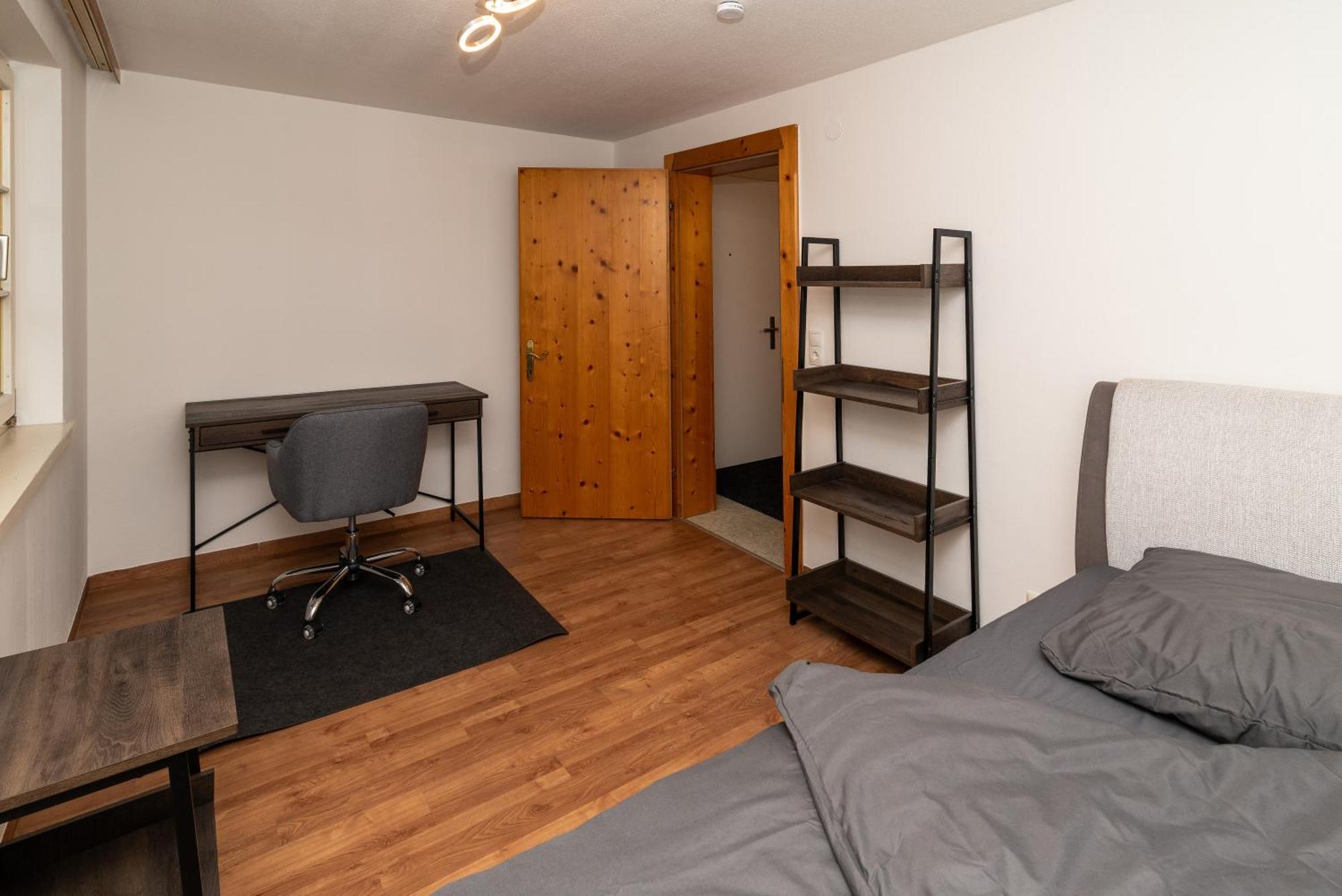 Crimson Cottage Apartments Дорнбирн Екстериор снимка