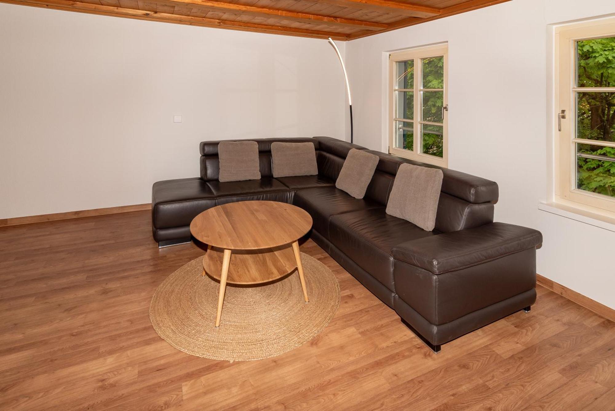 Crimson Cottage Apartments Дорнбирн Екстериор снимка