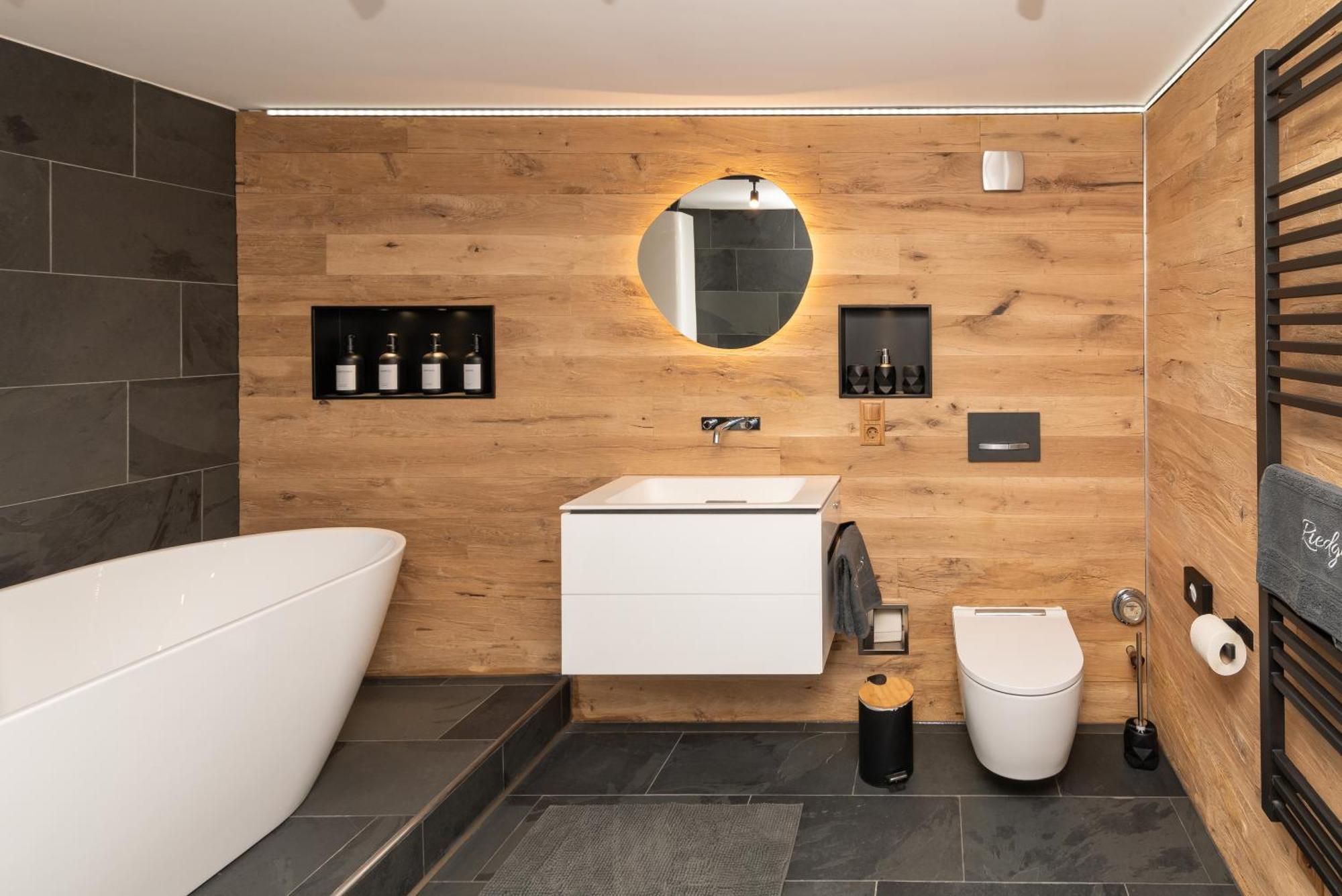 Crimson Cottage Apartments Дорнбирн Екстериор снимка