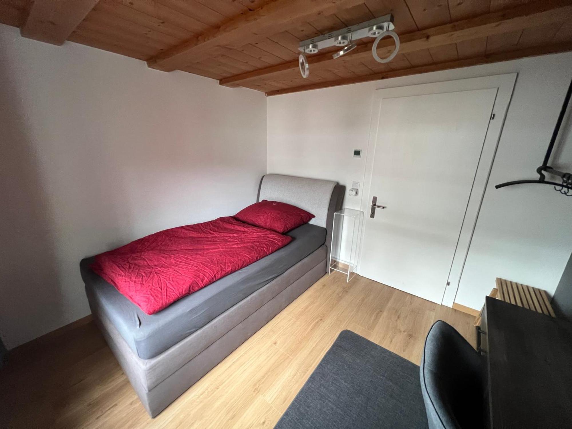 Crimson Cottage Apartments Дорнбирн Екстериор снимка