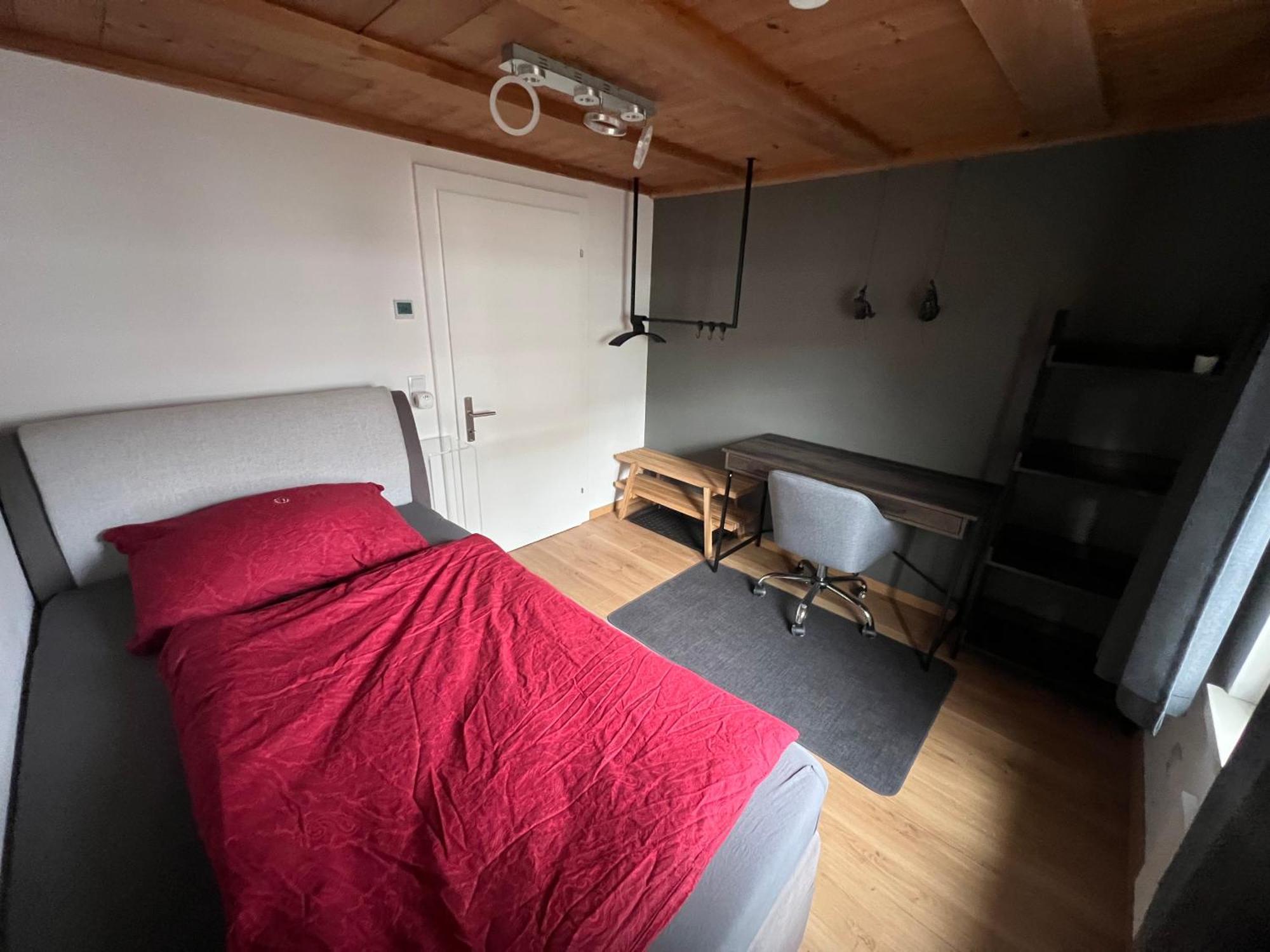 Crimson Cottage Apartments Дорнбирн Екстериор снимка