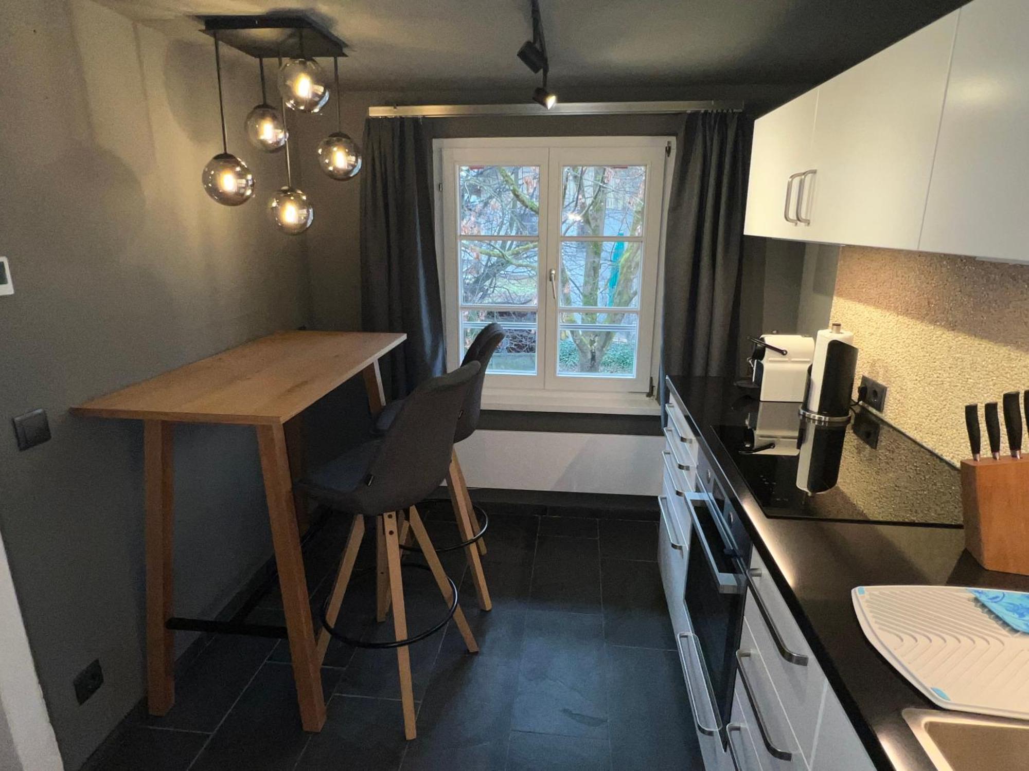 Crimson Cottage Apartments Дорнбирн Екстериор снимка