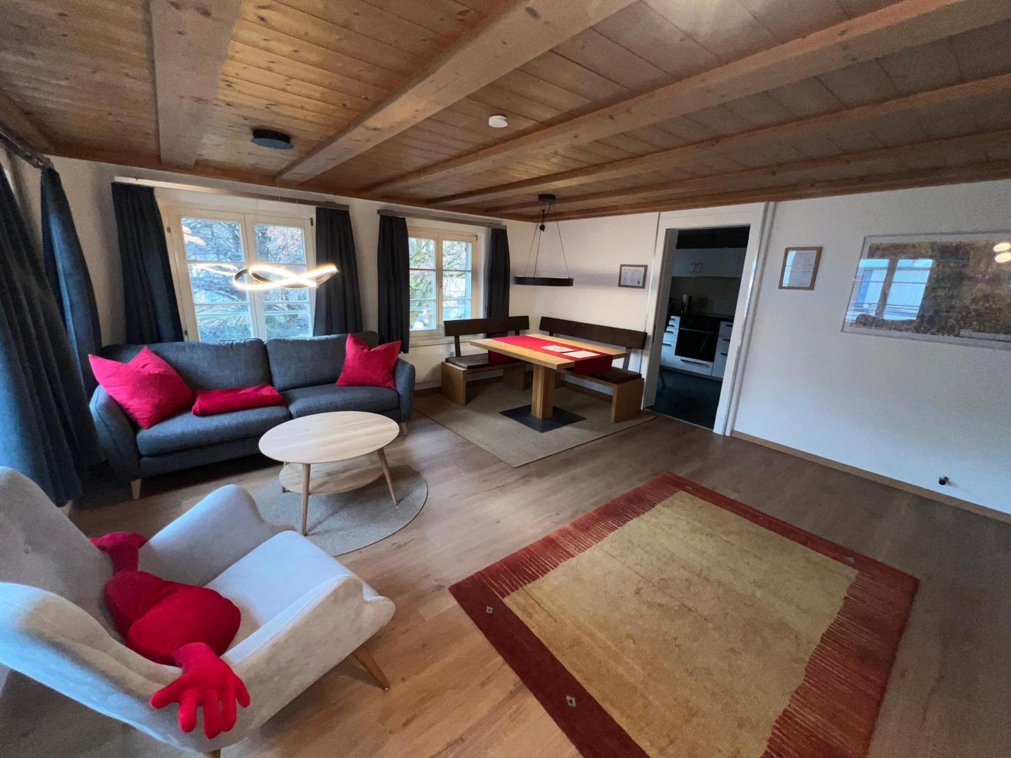 Crimson Cottage Apartments Дорнбирн Екстериор снимка
